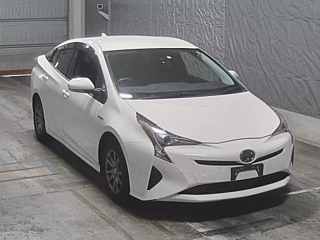 TOYOTA PRIUS 2018