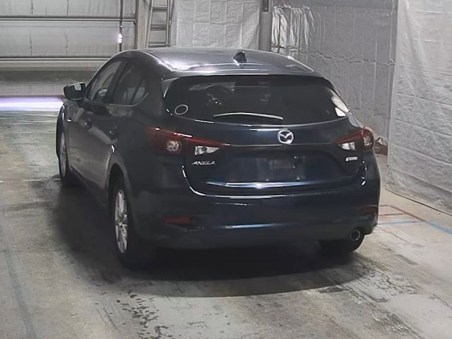 MAZDA AXELA 2016