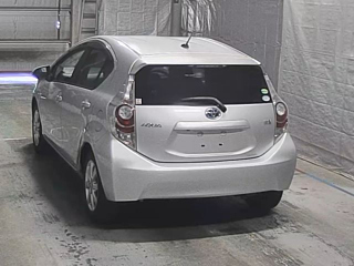 TOYOTA AQUA 2014