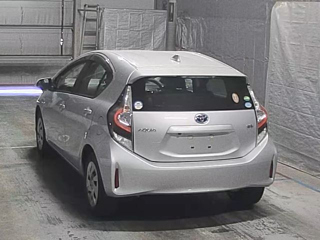 TOYOTA AQUA 2020