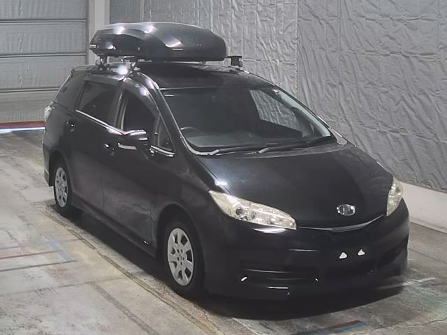 TOYOTA WISH 2012