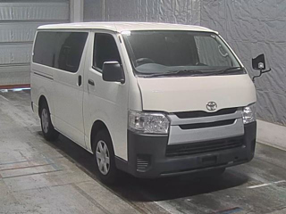 TOYOTA HIACE VAN 2018