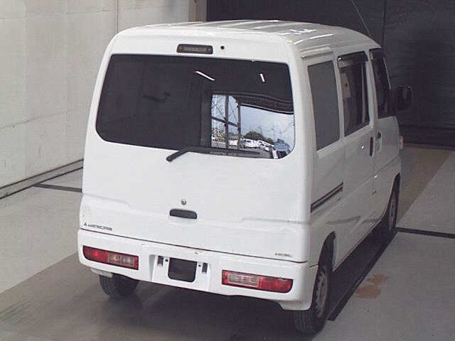 MITSUBISHI MINICAB VAN 2013