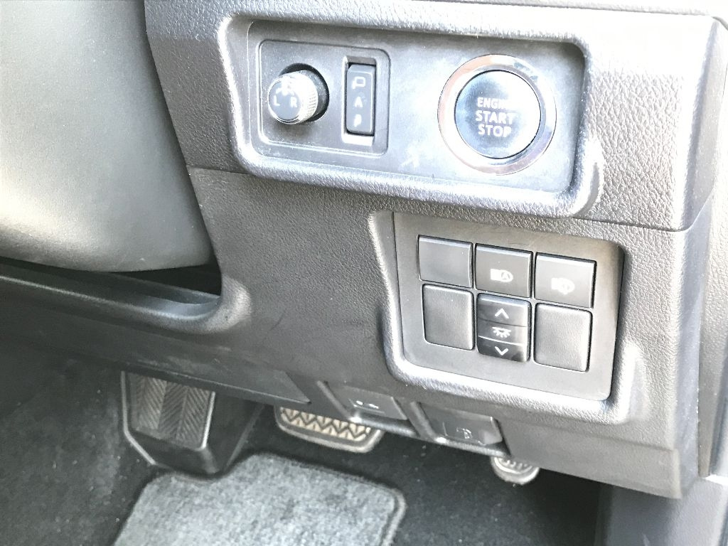 TOYOTA LAND CRUISER PRADO 2021