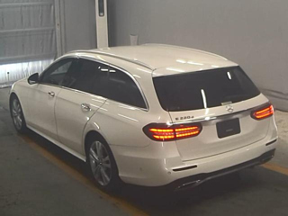 MERCEDES BENZ E CLASS WAGON 2022