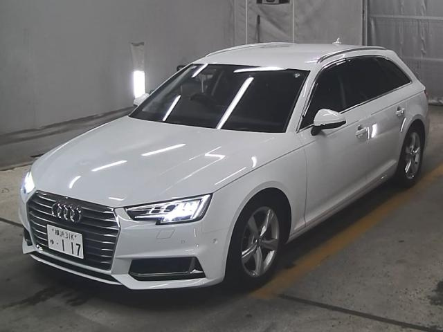 AUDI A4 2019