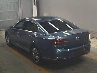 VOLKSWAGEN PASSAT 2015