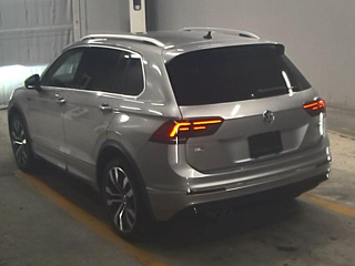 VOLKSWAGEN TIGUAN 2020