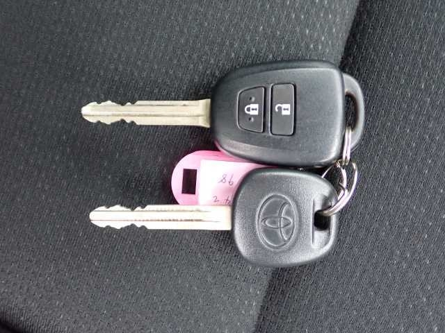 TOYOTA COROLLA AXIO 2018