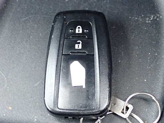TOYOTA PRIUS 2018