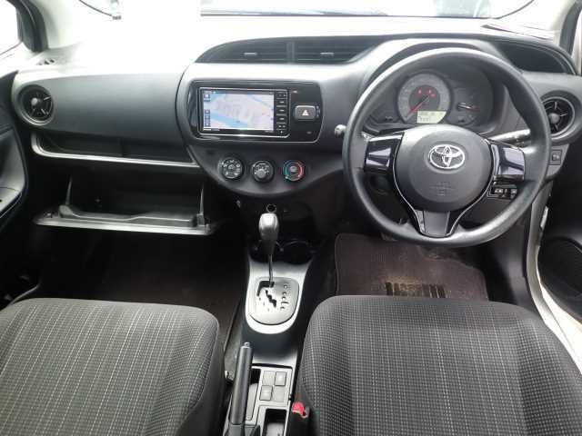 TOYOTA VITZ 2018