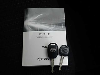 TOYOTA VITZ 2018