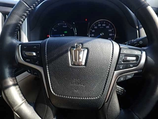 TOYOTA CROWN 2018