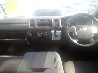TOYOTA HIACE VAN 2018