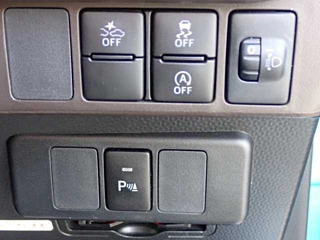 TOYOTA ROOMY 2022