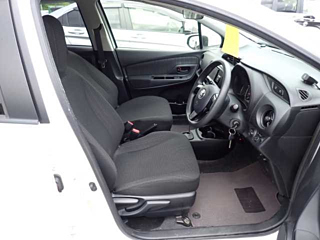 TOYOTA VITZ 2018