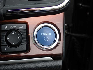 TOYOTA CROWN 2013