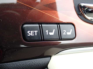 TOYOTA CROWN 2013