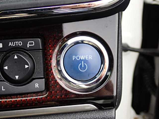 TOYOTA CROWN 2016