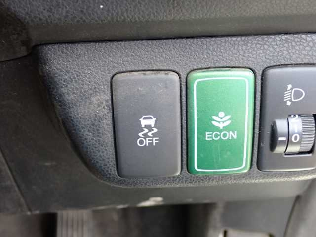 HONDA FIT SHUTTLE 2013