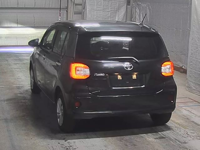 TOYOTA PASSO 2022