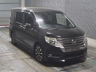 HONDA STEP WAGON 2014