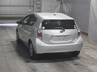TOYOTA AQUA 2012