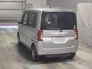 DAIHATSU TANTO 2015