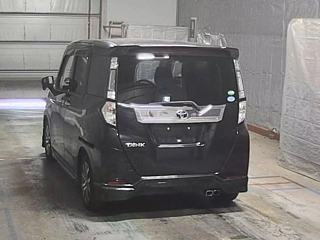 TOYOTA ROOMY 2017