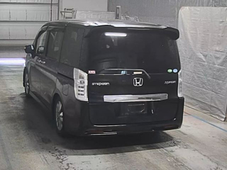 HONDA STEP WAGON 2013