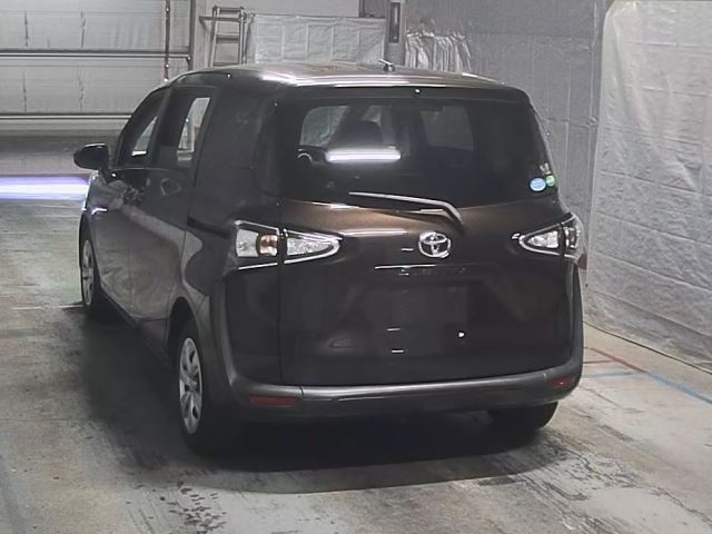 TOYOTA SIENTA 2019