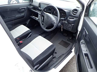 DAIHATSU MIRA E S 2020