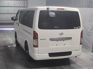 TOYOTA HIACE VAN 2015