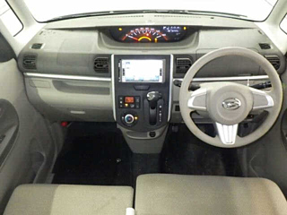 DAIHATSU TANTO 2013