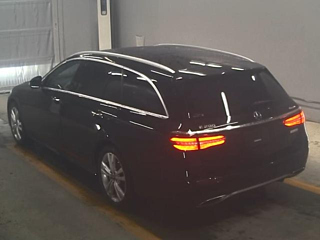 MERCEDES BENZ E CLASS WAGON 2020