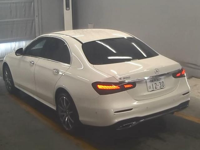 MERCEDES BENZ E CLASS 2022