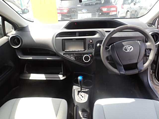 TOYOTA AQUA 2019