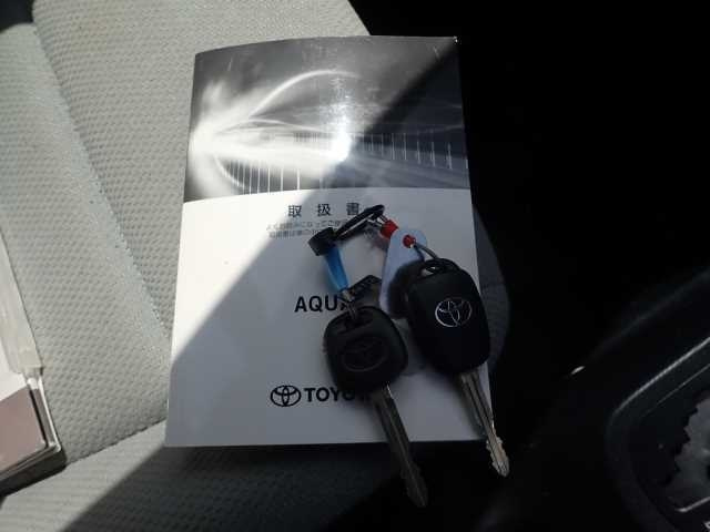 TOYOTA AQUA 2019