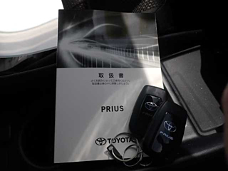 TOYOTA PRIUS 2020