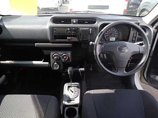 TOYOTA SUCCEED 2016