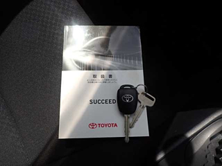 TOYOTA SUCCEED 2016