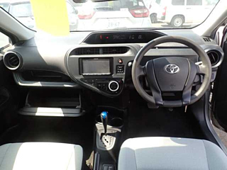 TOYOTA AQUA 2019