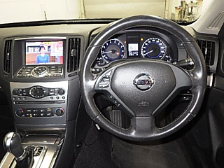 NISSAN SKYLINE 2013