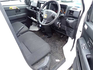 DAIHATSU HIJET VAN 2019