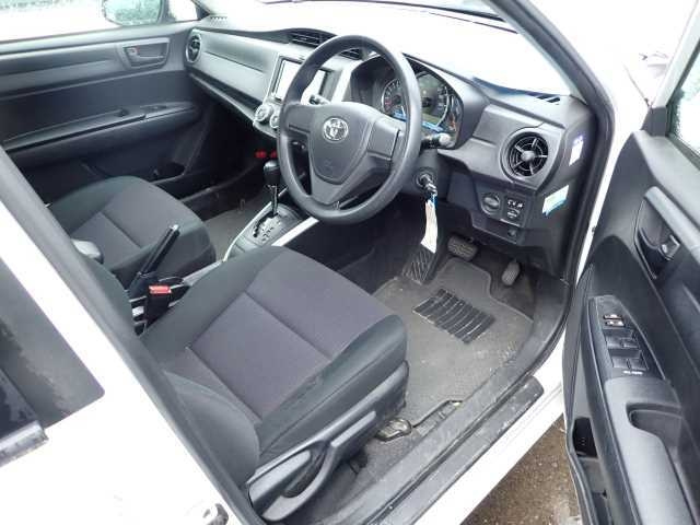 TOYOTA COROLLA FIELDER 2017