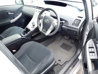 TOYOTA PRIUS 2014
