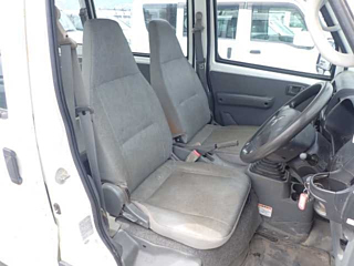 MITSUBISHI MINICAB VAN 2011