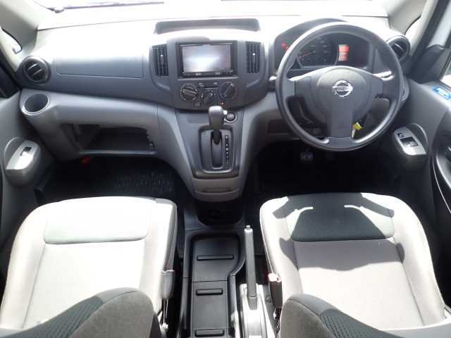 NISSAN NV200 2018