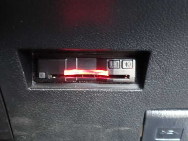 TOYOTA COROLLA FIELDER 2019