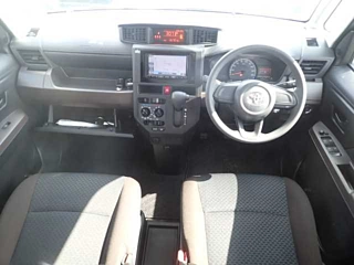 TOYOTA ROOMY 2021